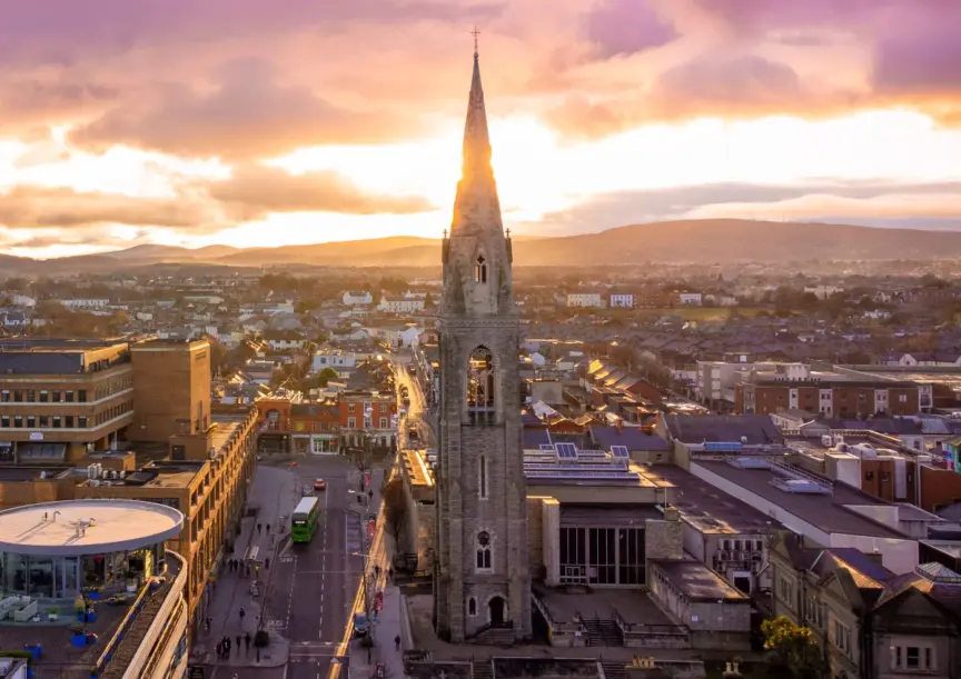 Image of christ church cathedral in Dublin taken from the sky